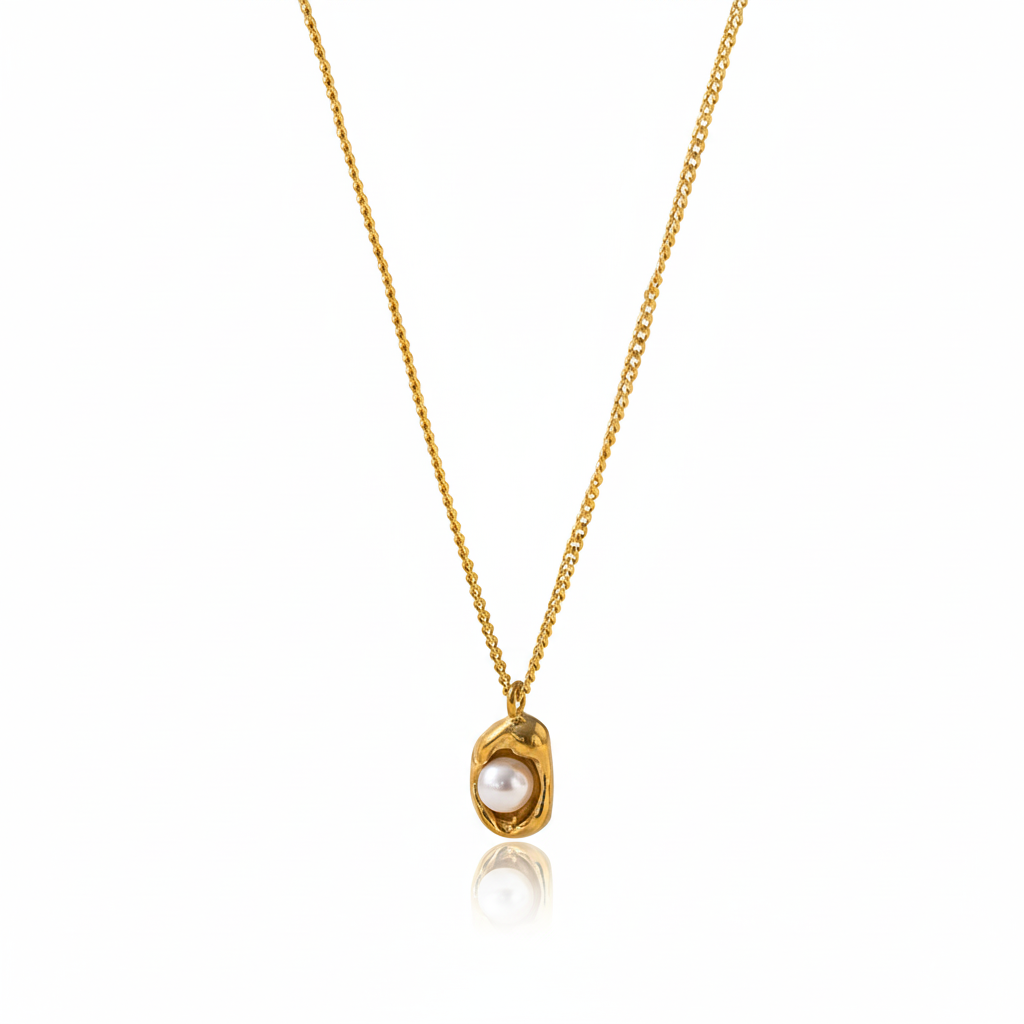 The Minimal Pearl Pendant Necklace: Anti-tarnish gold plated.