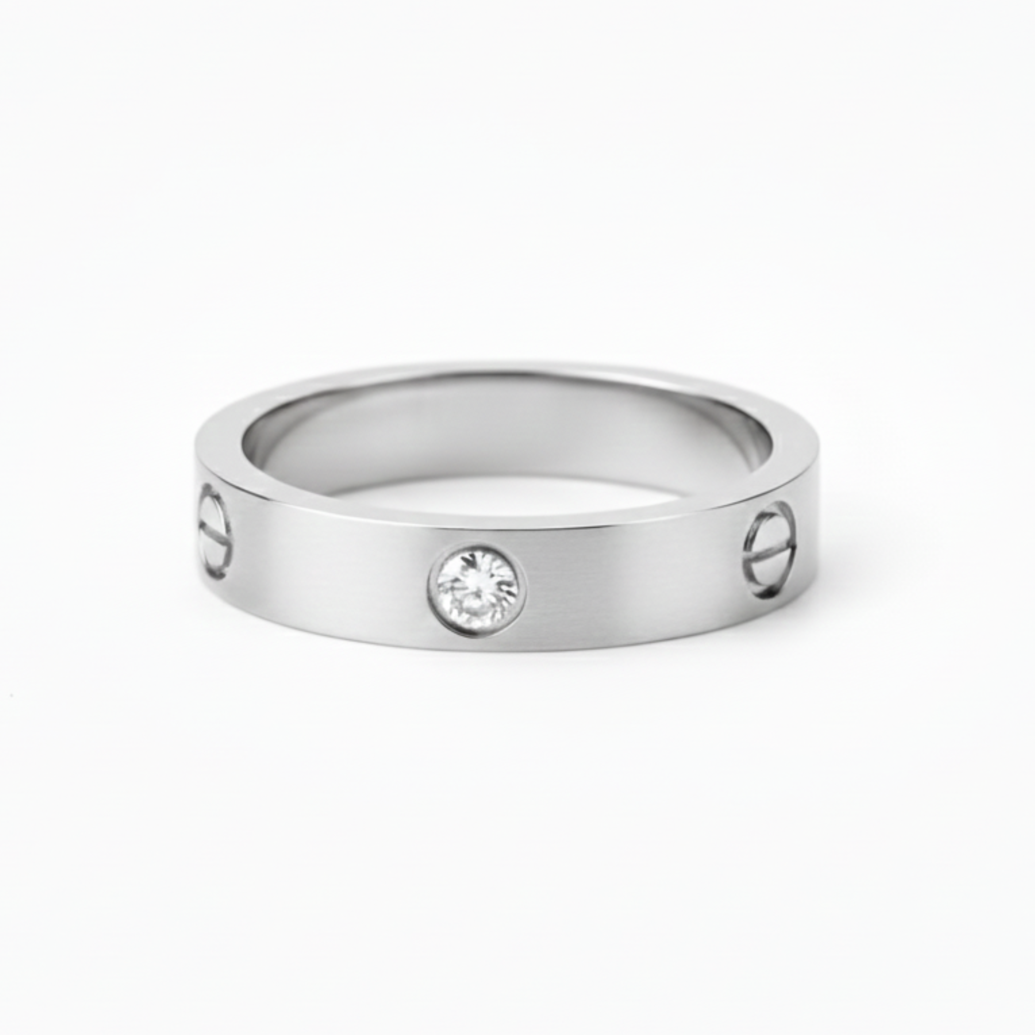 Silver band ring: Anti-tarnish silver plated.